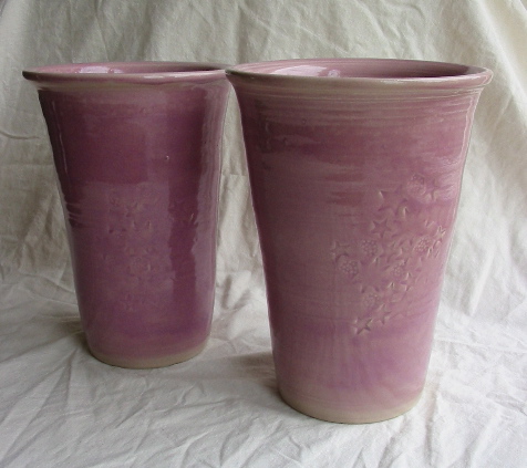 Lila vaser med stämplar 26 cm hög